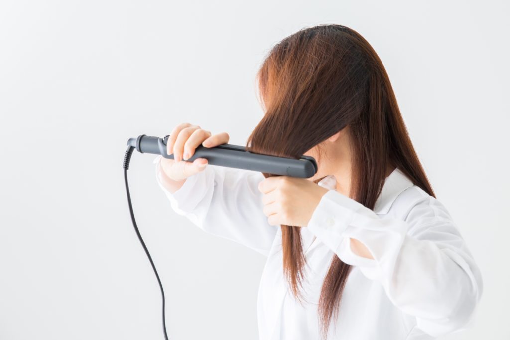 【縮毛矯正】と【毎日自分でアイロン】は、どっちが楽で痛まないの？ K Beauty